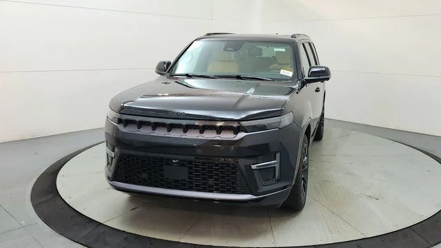 New 2026 High Gloss Black Exterior Paint Jeep Summit Reserve image 2