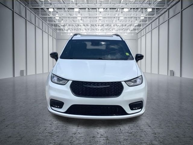 2025 Chrysler Pacifica Limited - Photo 8