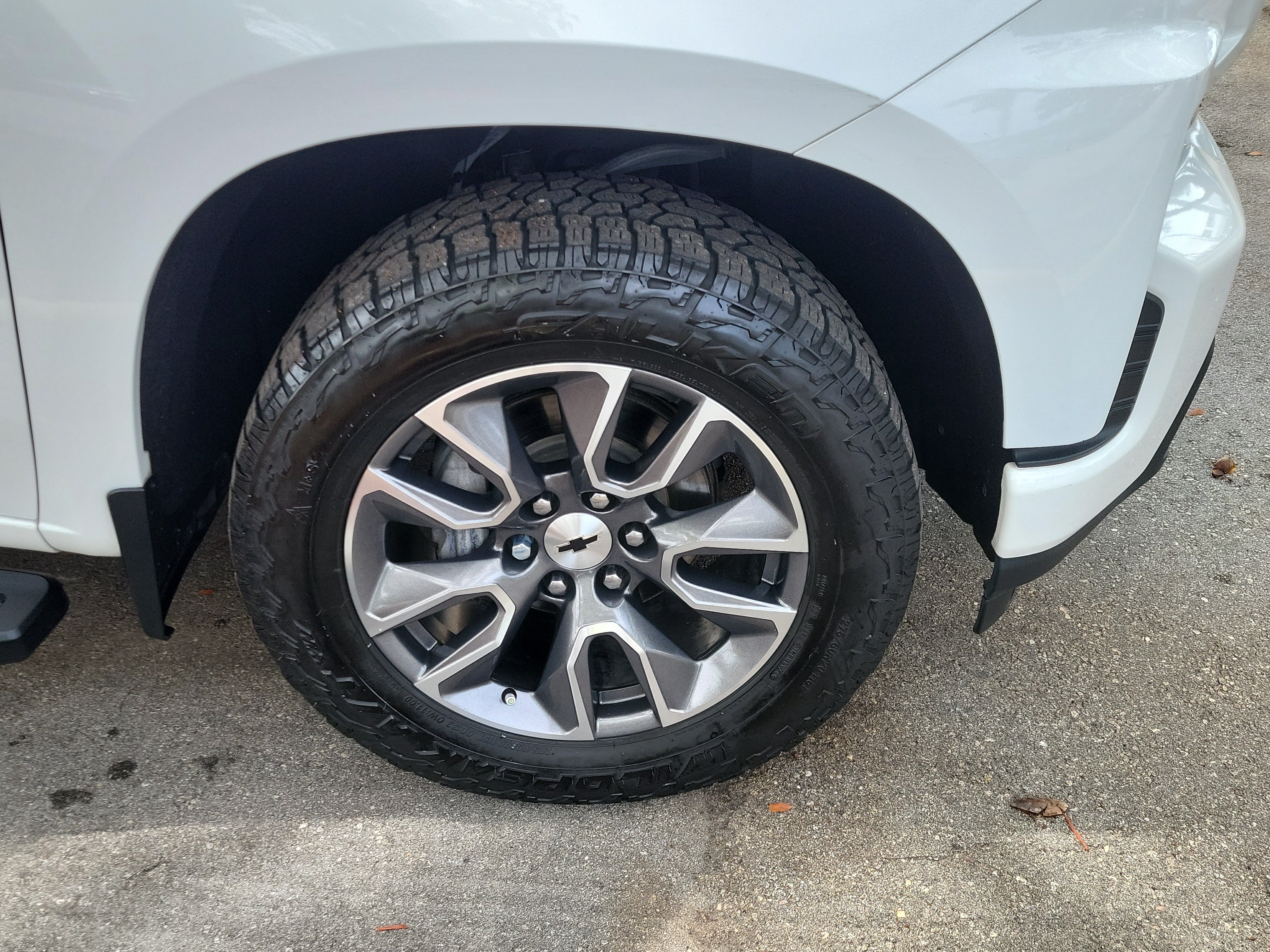 Used 2020 Summit White Chevrolet RST image 6