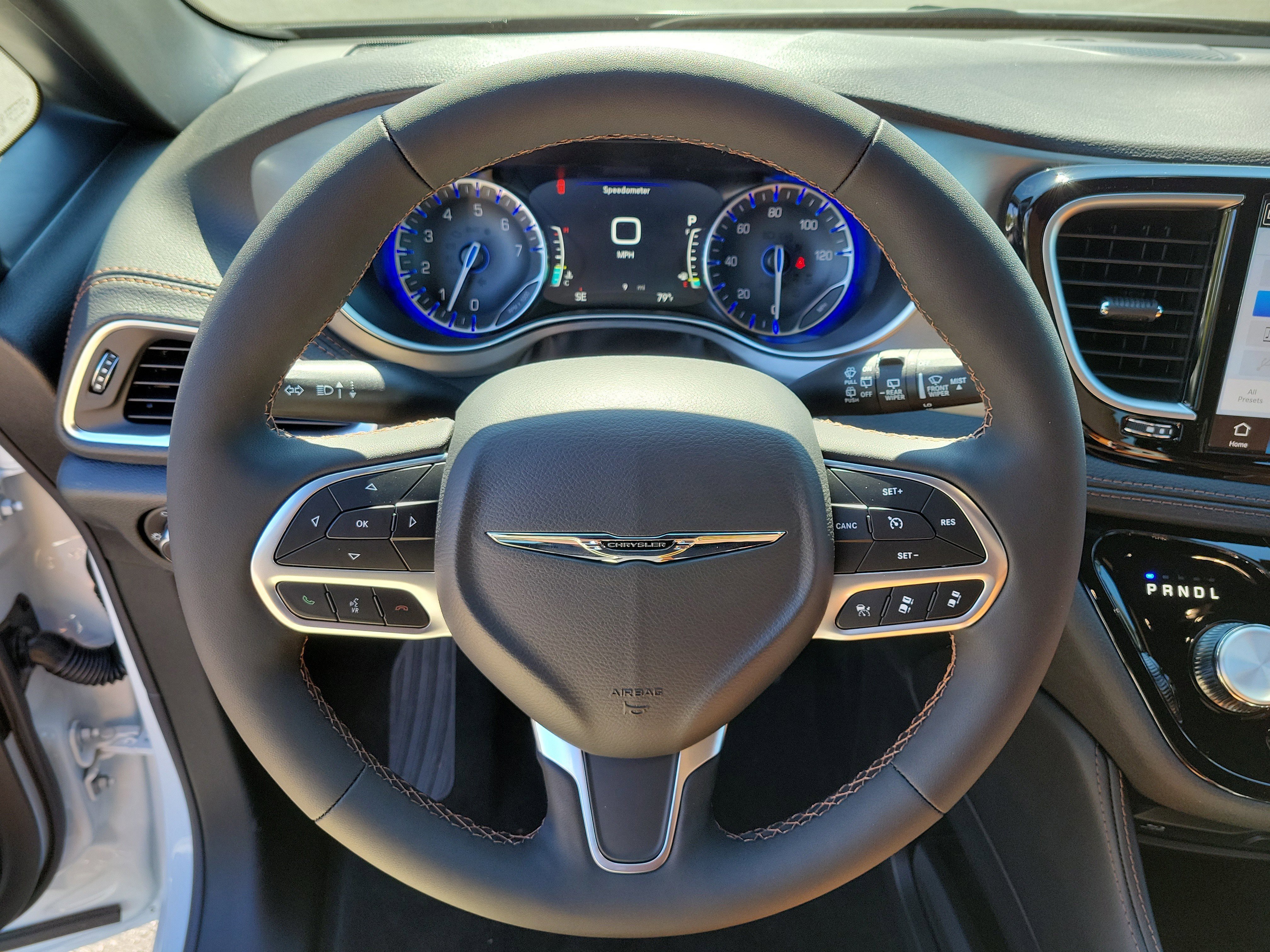 New 2026 Bright White Clear-Coat Exterior Paint Chrysler Pinnacle image 18