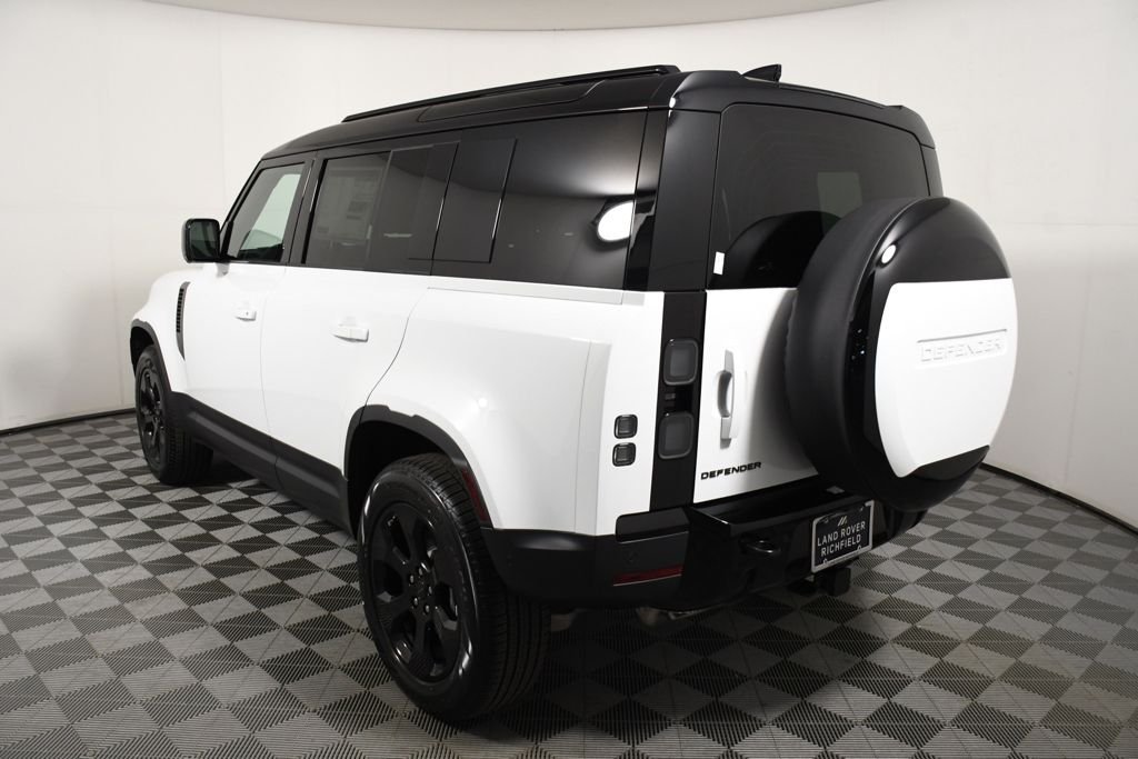 New 2026 Fuji White Land Rover S image 4