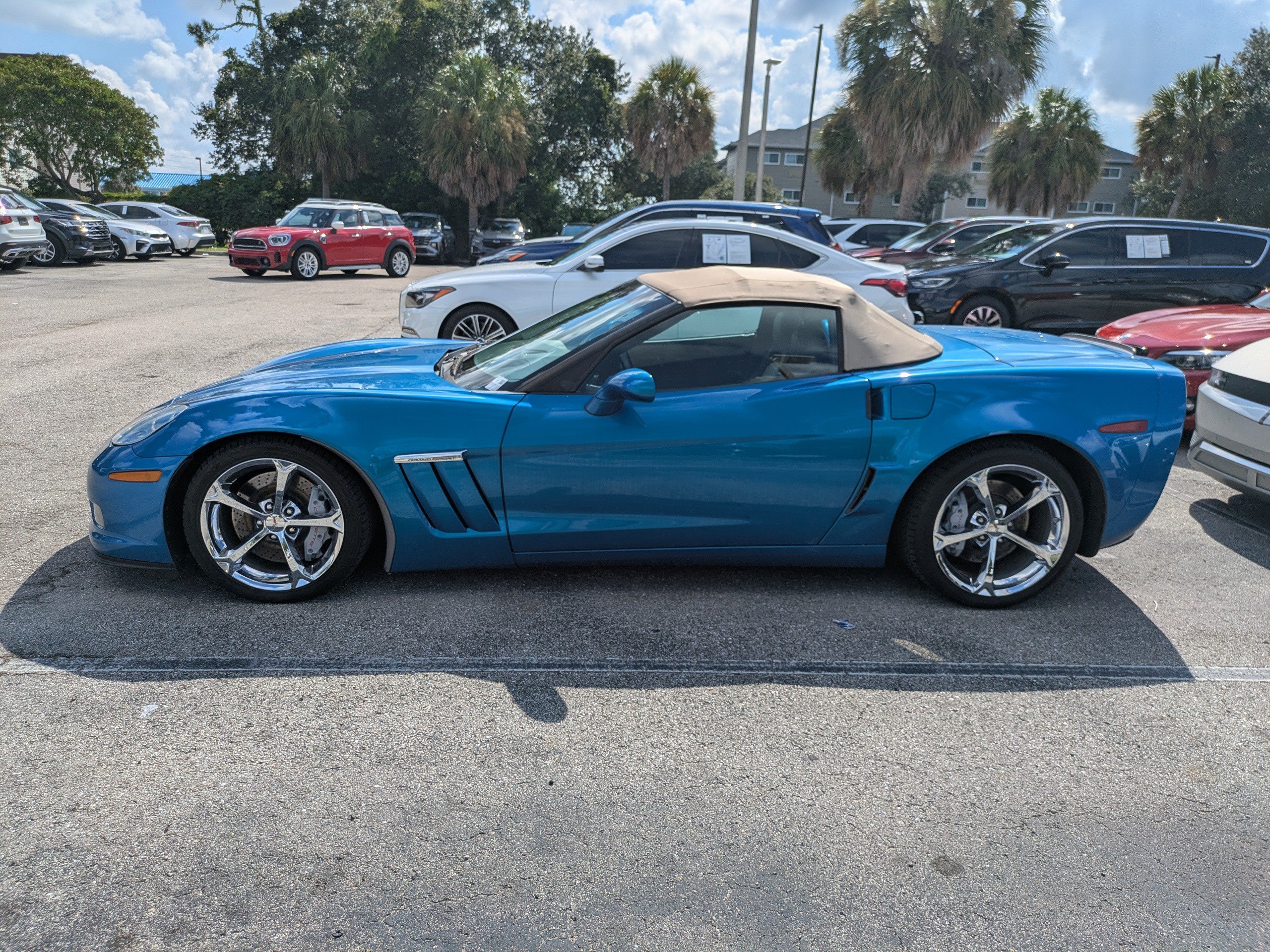 Used 2011 Jetstream Blue Metallic Tintcoat Chevrolet Z16 Grand Sport w/4LT image 8