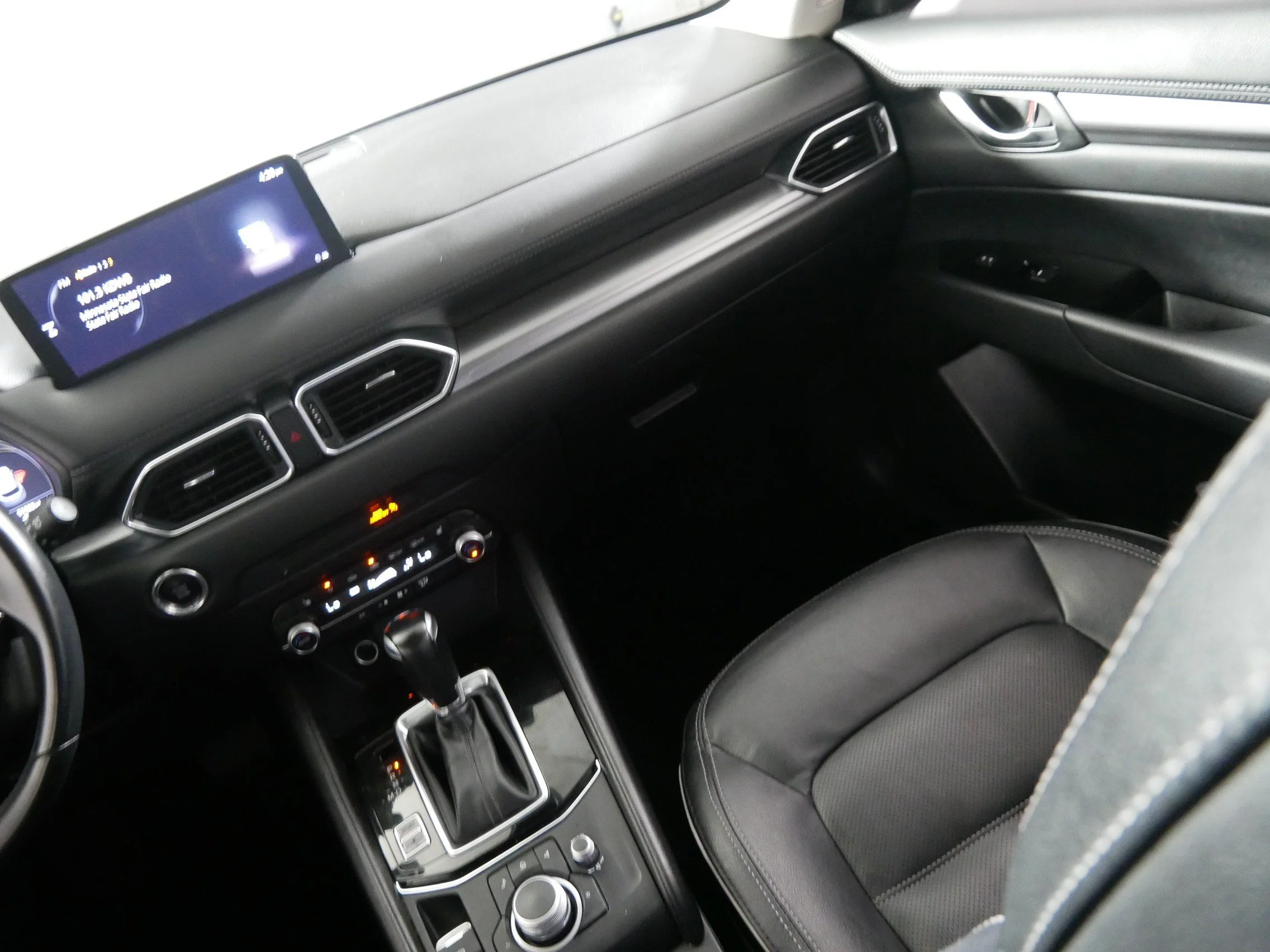 Used 2025 Jet Black Mica Mazda 2.5 S Preferred Package image 11