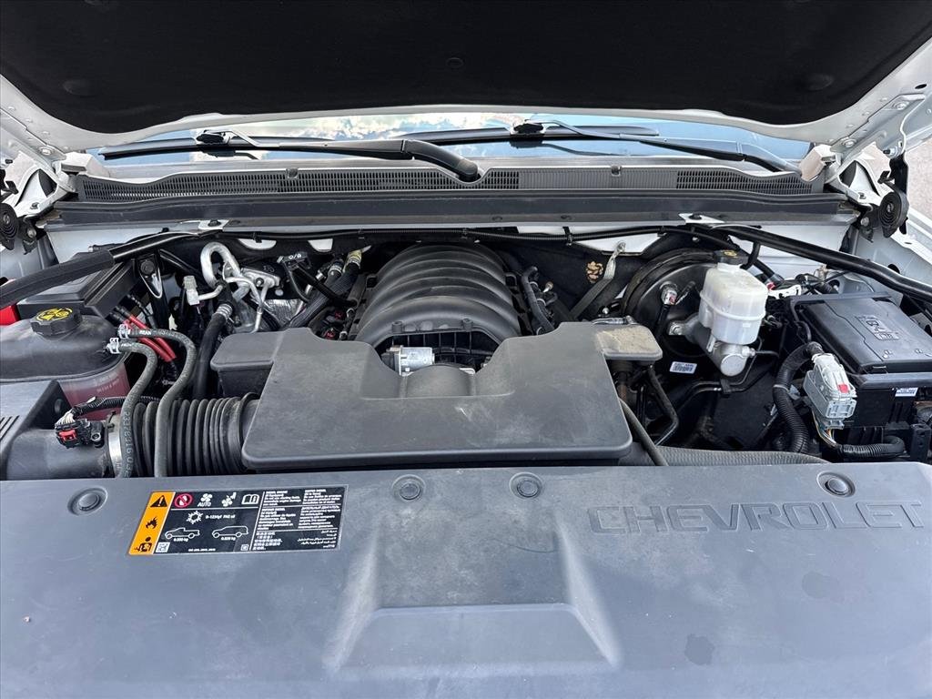 Used 2019 SUMMIT WHITE Chevrolet LT image 33