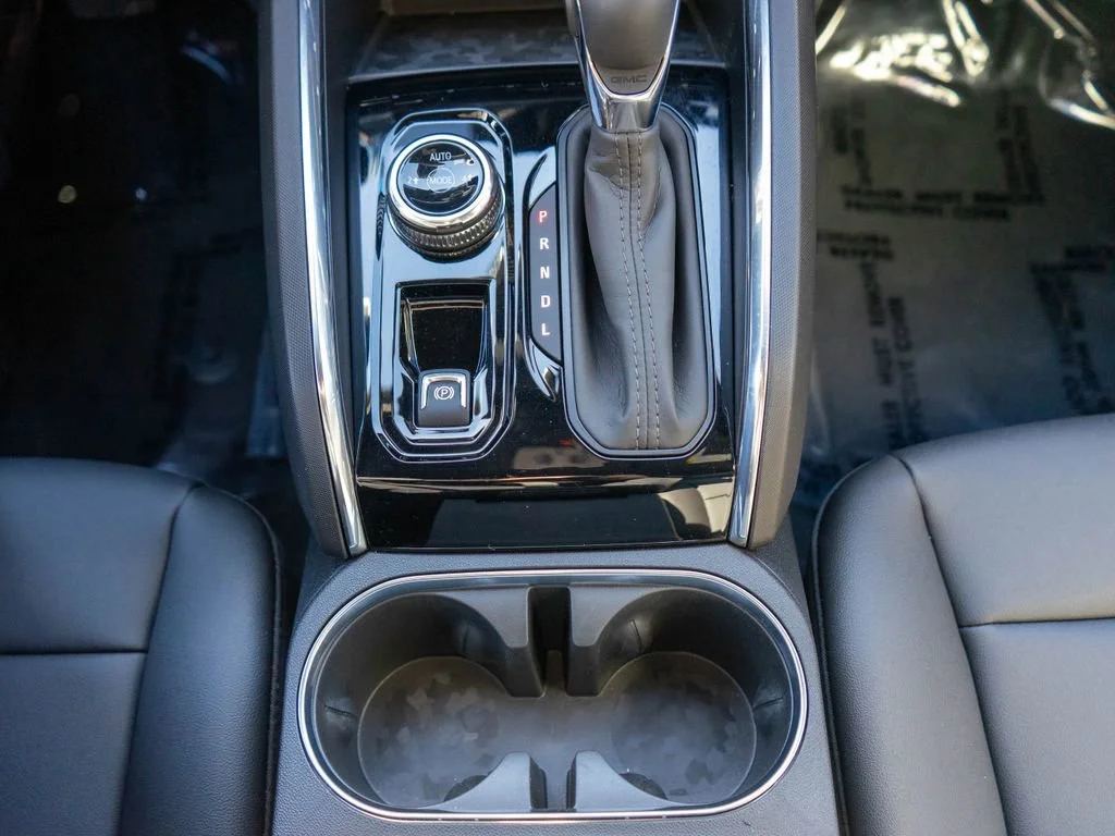 New 2026 Onyx Black GMC Elevation image 26