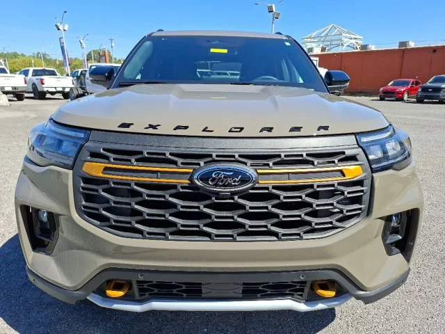 New 2026 Marsh Gray Ford Tremor® image 8