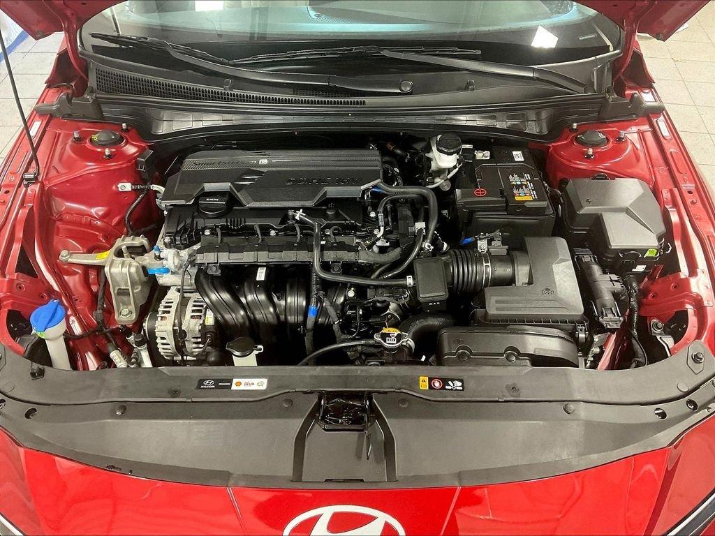 Used 2025 Red Hyundai Limited image 30