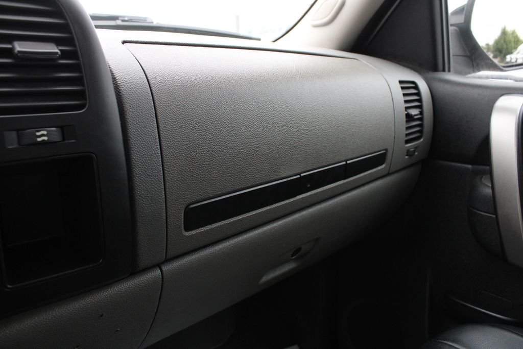 Used 2012 White Chevrolet LS image 14