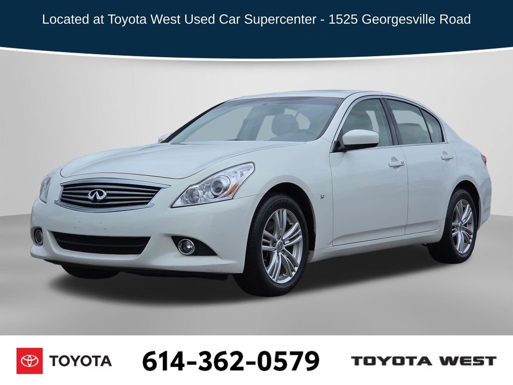 2015 INFINITI Q40