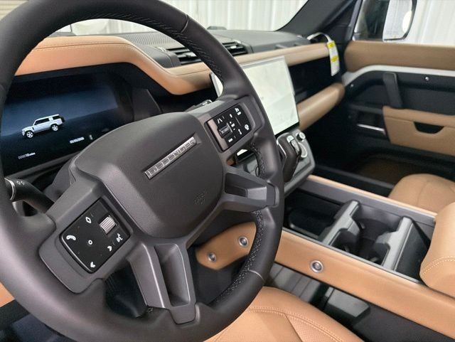 New 2026 Fuji White Land Rover S image 12
