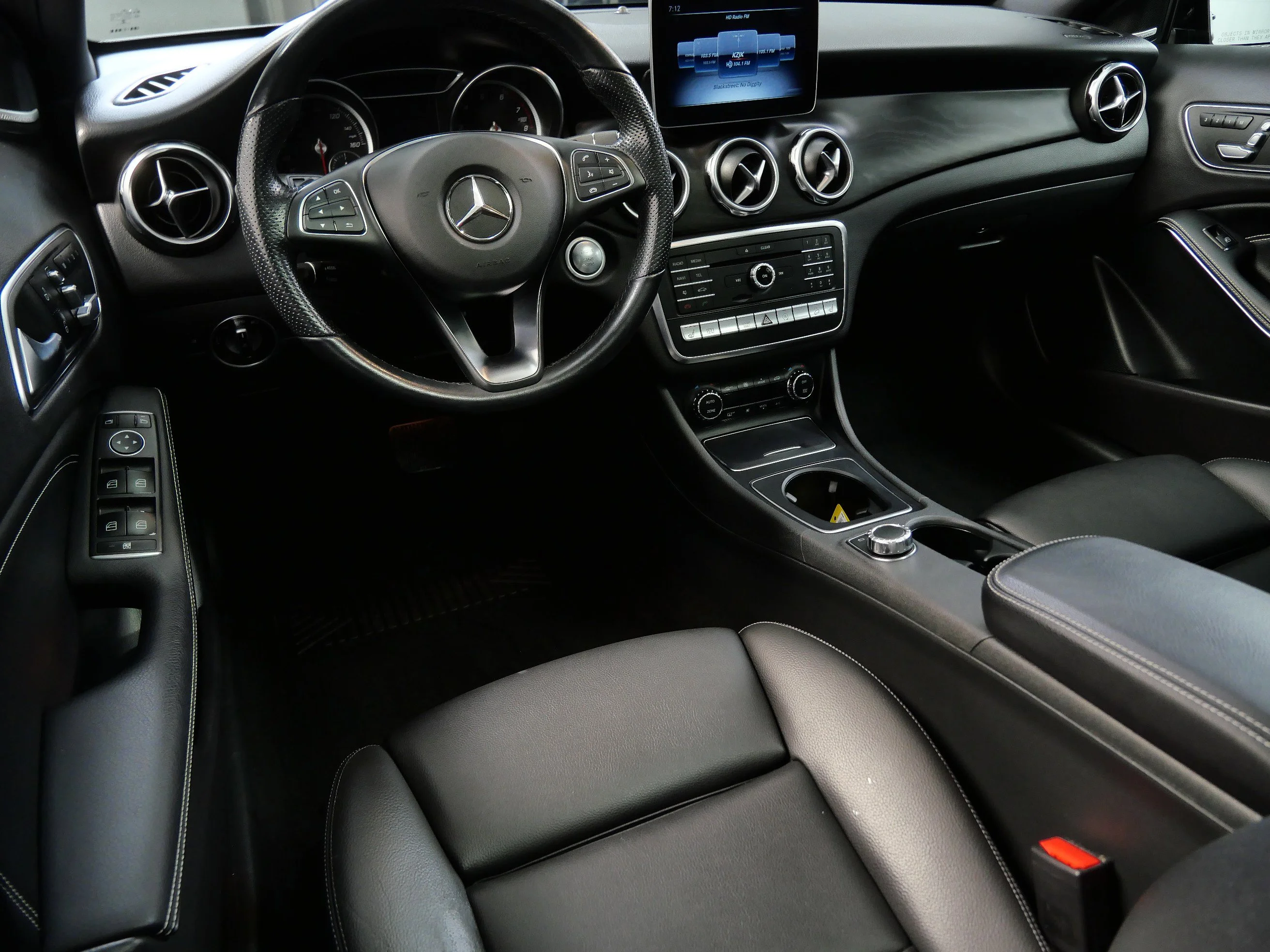 Used 2019 Mercedes-Benz GLA-Class GLA250 with VIN WDCTG4GB1KJ577036 for sale in Minnetonka, Minnesota