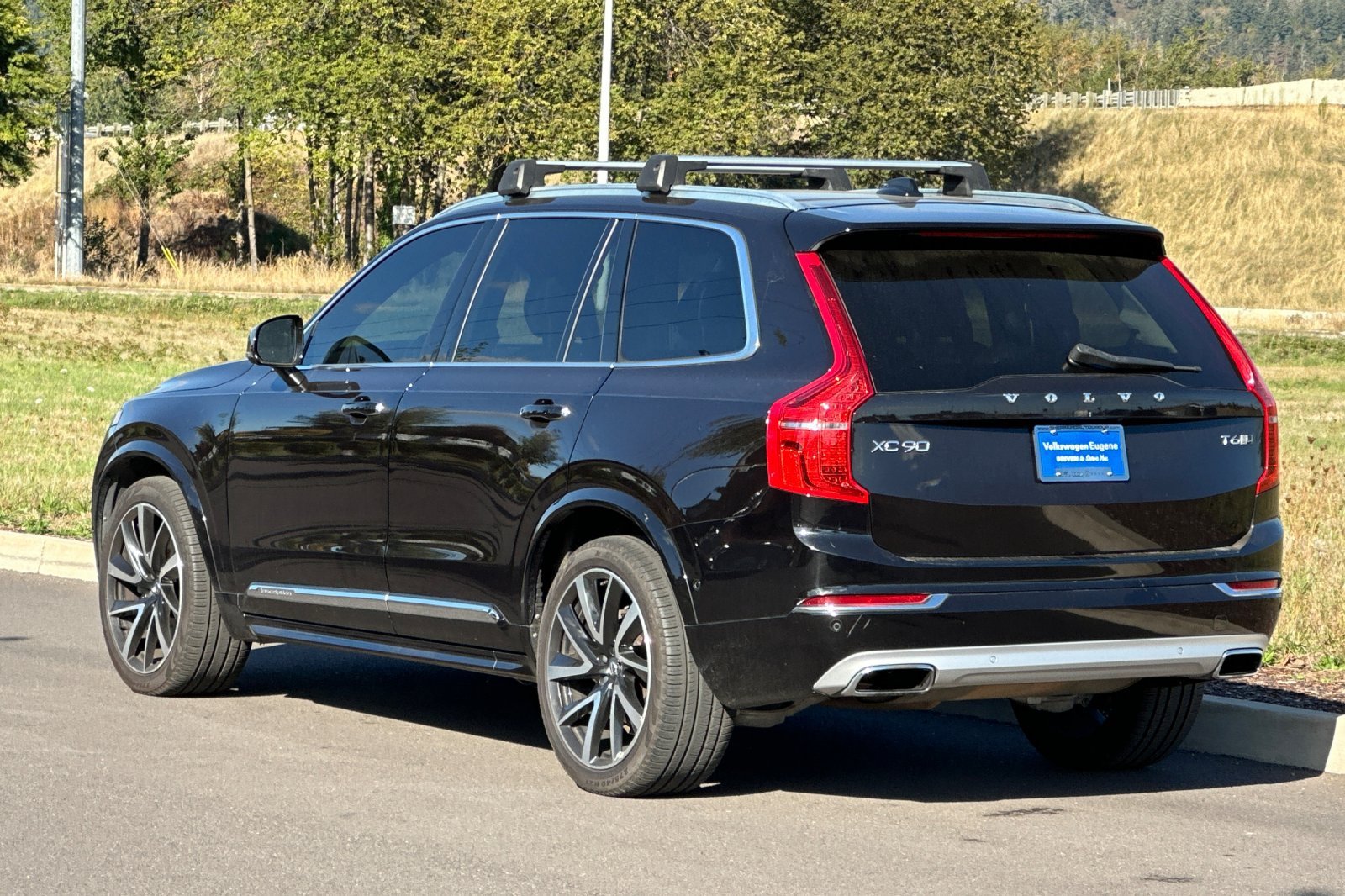 Used 2018 Black Volvo T6 Inscription image 5
