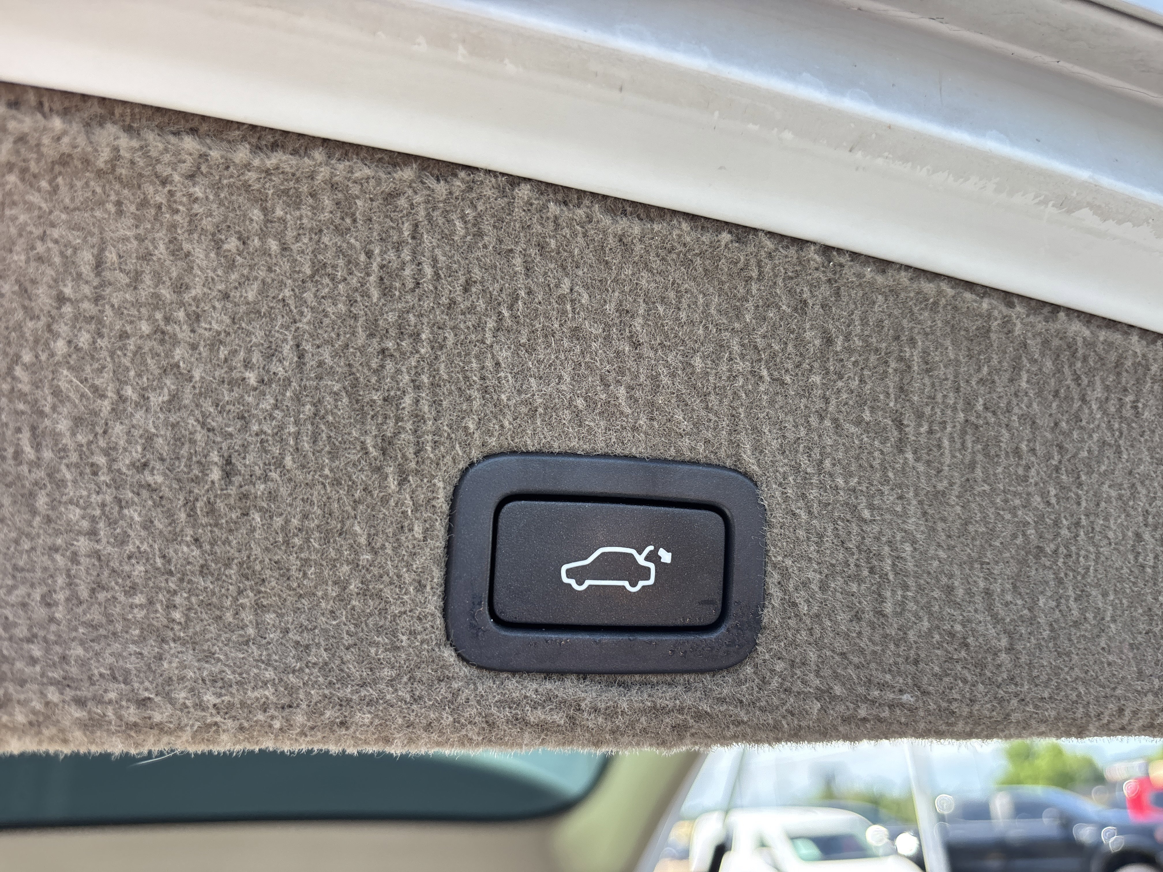 Used 2011 Ice White Volvo 3.0T AWD image 8