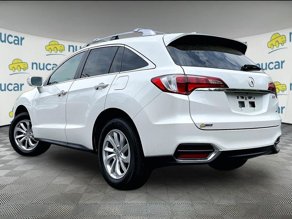 Used 2018  Acura Base image 5