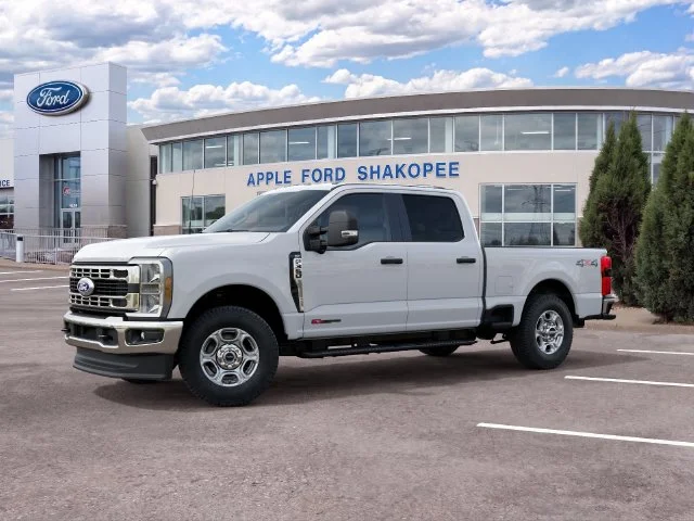 New 2027 White Ford XLT image 1