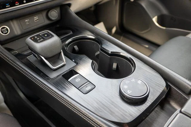 Used 2021 Black Nissan SL image 28