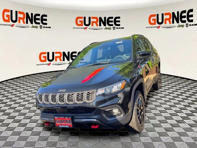New 2026 Diamond Black Crystal Pearl-Coat Exterior Paint Jeep Trailhawk image 6