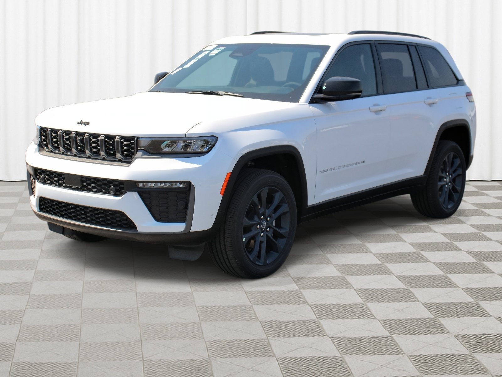 New 2026 Bright White Clear-Coat Exterior Paint Jeep 85th Anniversary Edition image 38