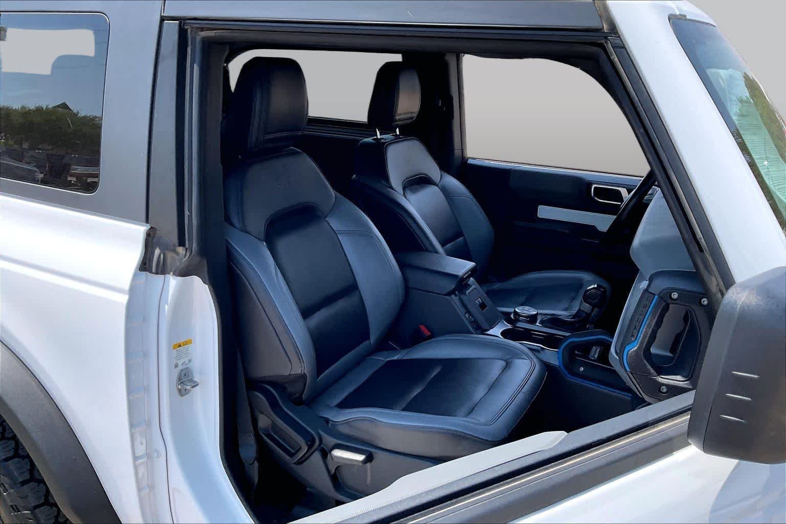 Used 2024 Oxford White Ford Black Diamond image 8