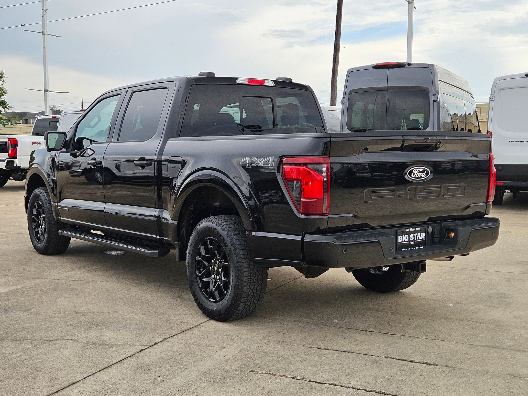 Used 2024 Blue Ford XLT image 5