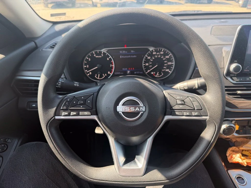 Used 2024 Gray Nissan 2.5 SV image 5