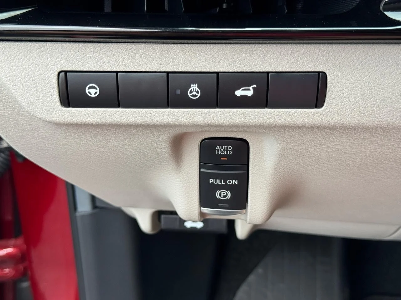 Used 2025 Scarlet Ember Tintcoat Nissan SL image 24