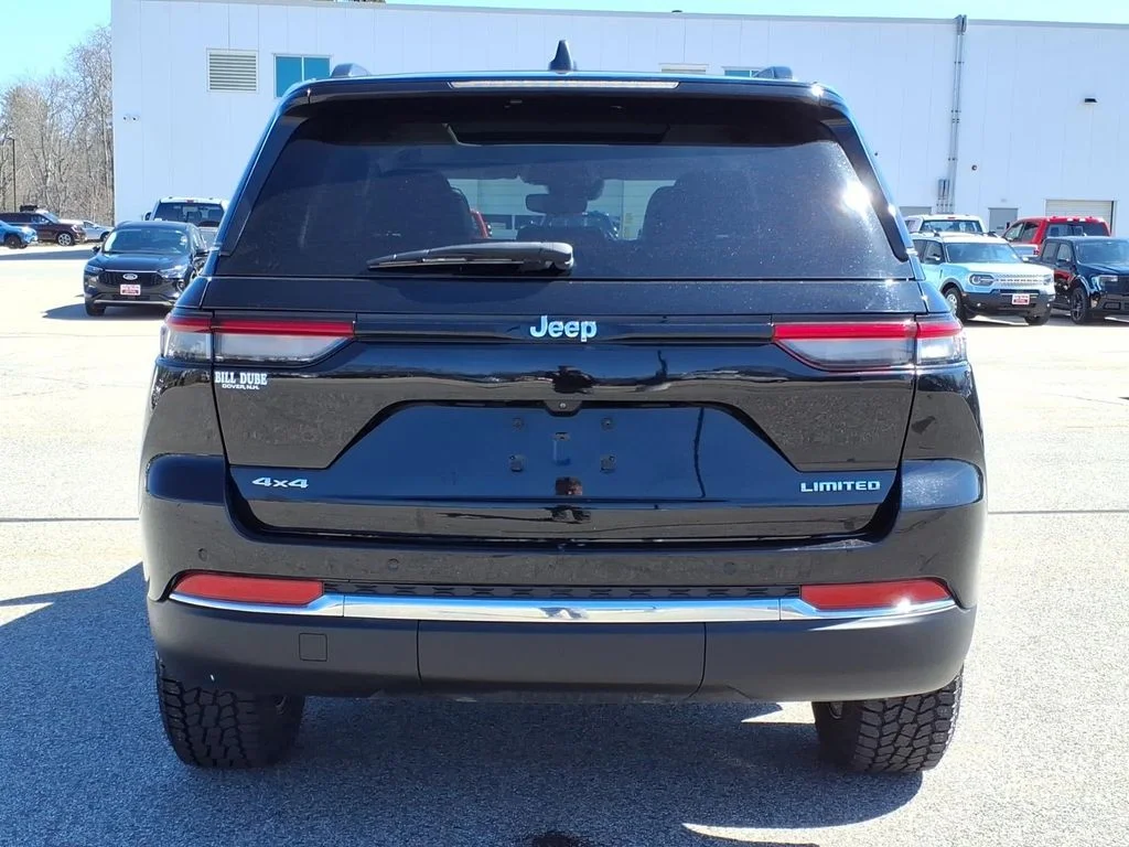 Used 2022 Black Jeep Limited image 20