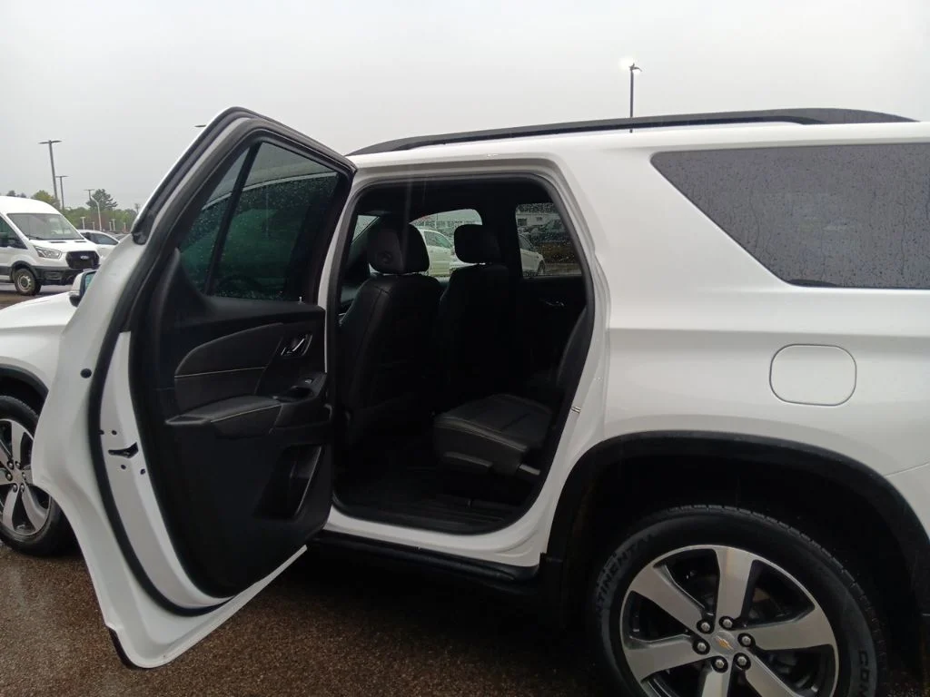 Used 2022 Summit White Chevrolet LT Leather image 30