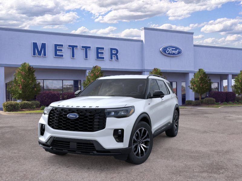 New 2026 Star White Metallic Tri-Coat Ford ST-Line image 3