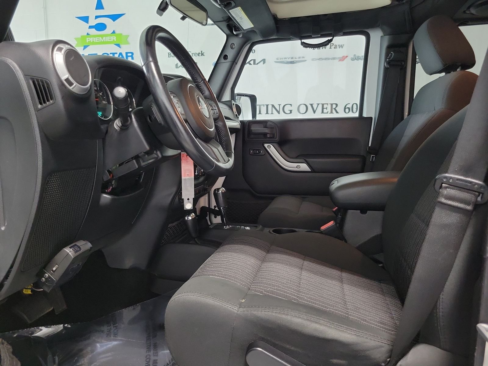Used 2012 White Jeep Unlimited Sahara image 8