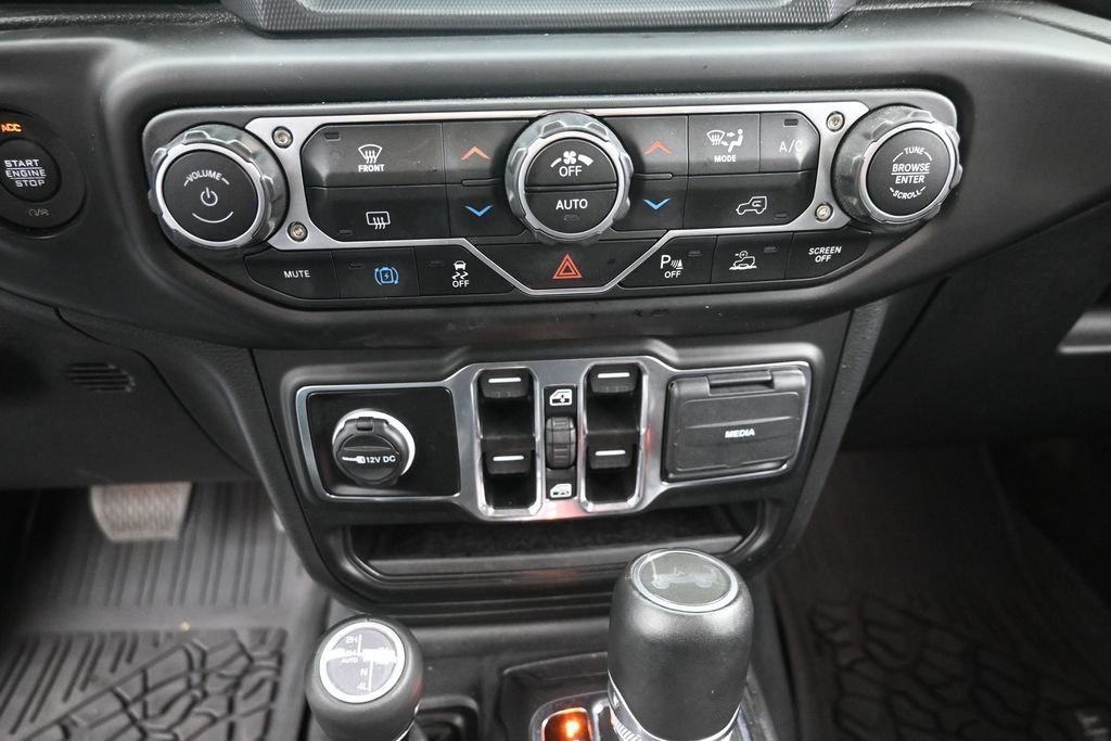 Used 2023 Gray Jeep Sahara 4xe image 20