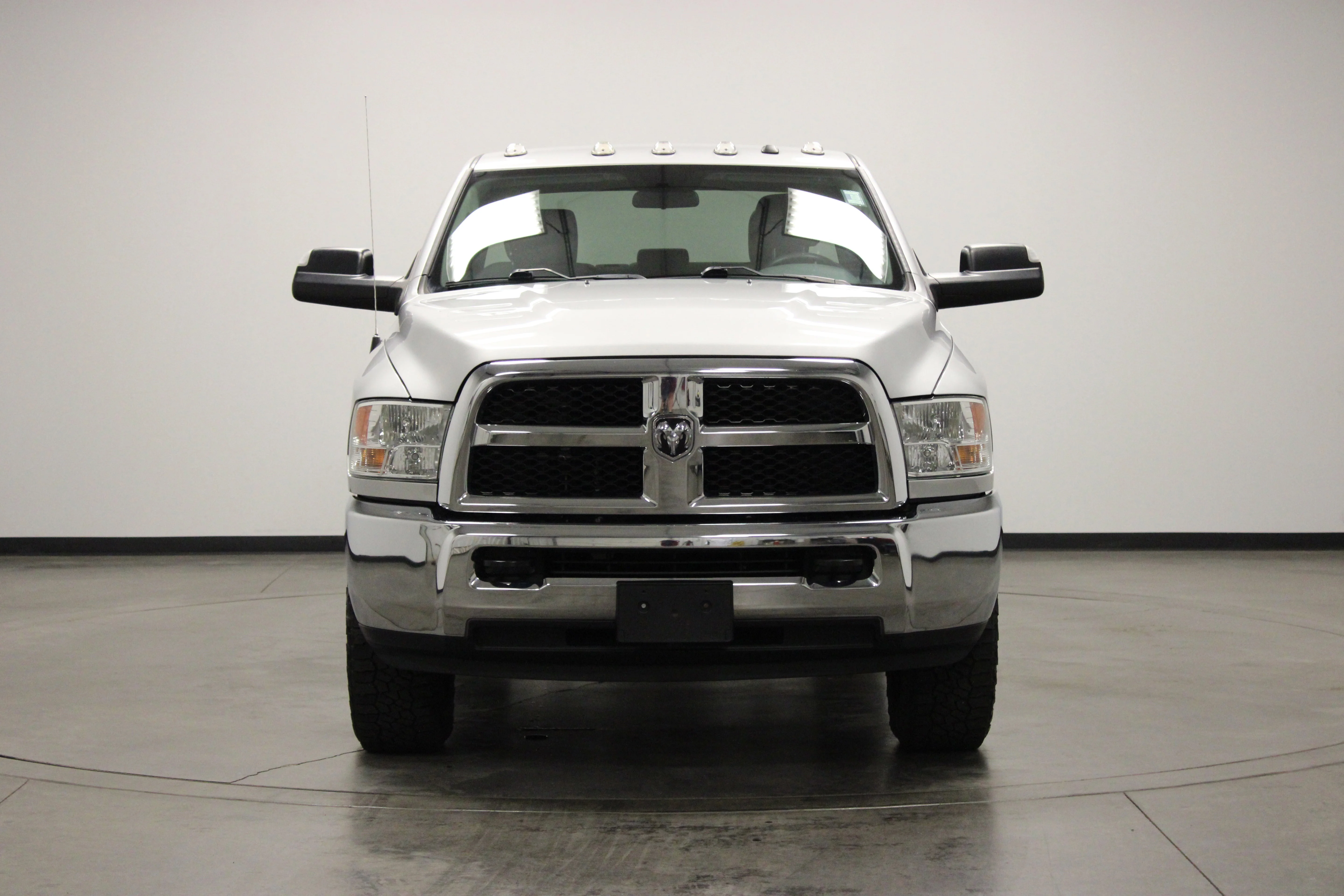 Used 2018 Bright Silver Clearcoat Metallic Ram Tradesman image 3