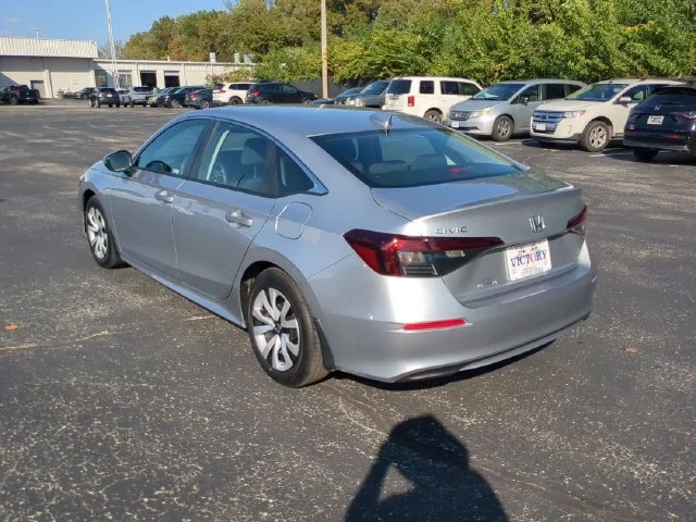 Used 2026 Solar Silver Metallic Honda LX image 9