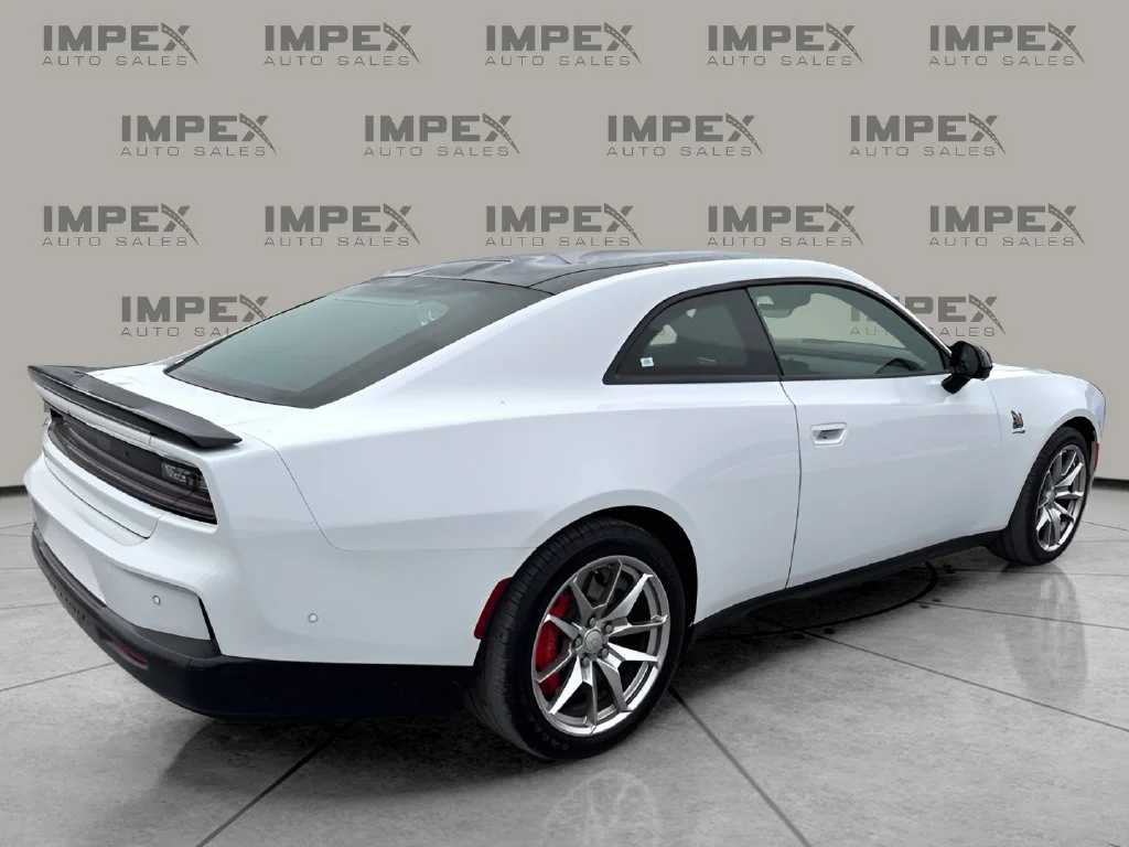 Used 2024 White Dodge R/T Scat Pack image 5