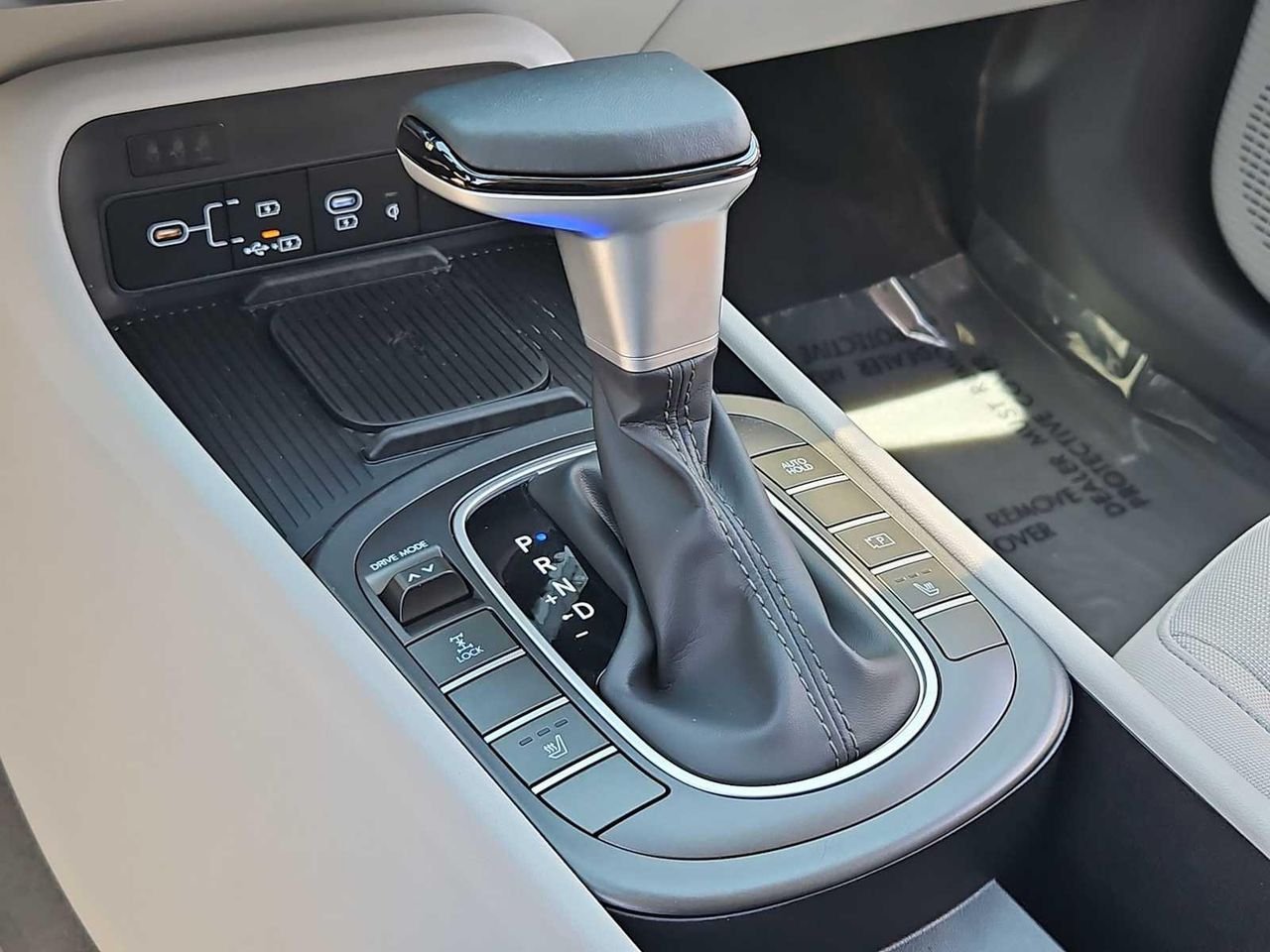 New 2026 Atlas White Hyundai SEL Sport AWD image 30