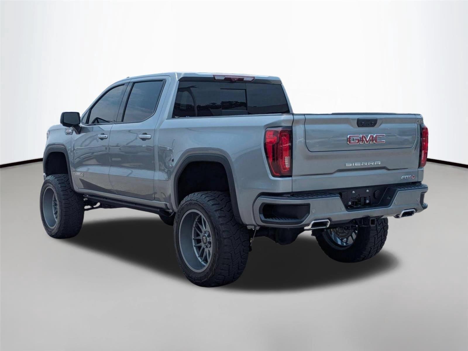 Used 2024 Sterling Metallic GMC AT4 image 7