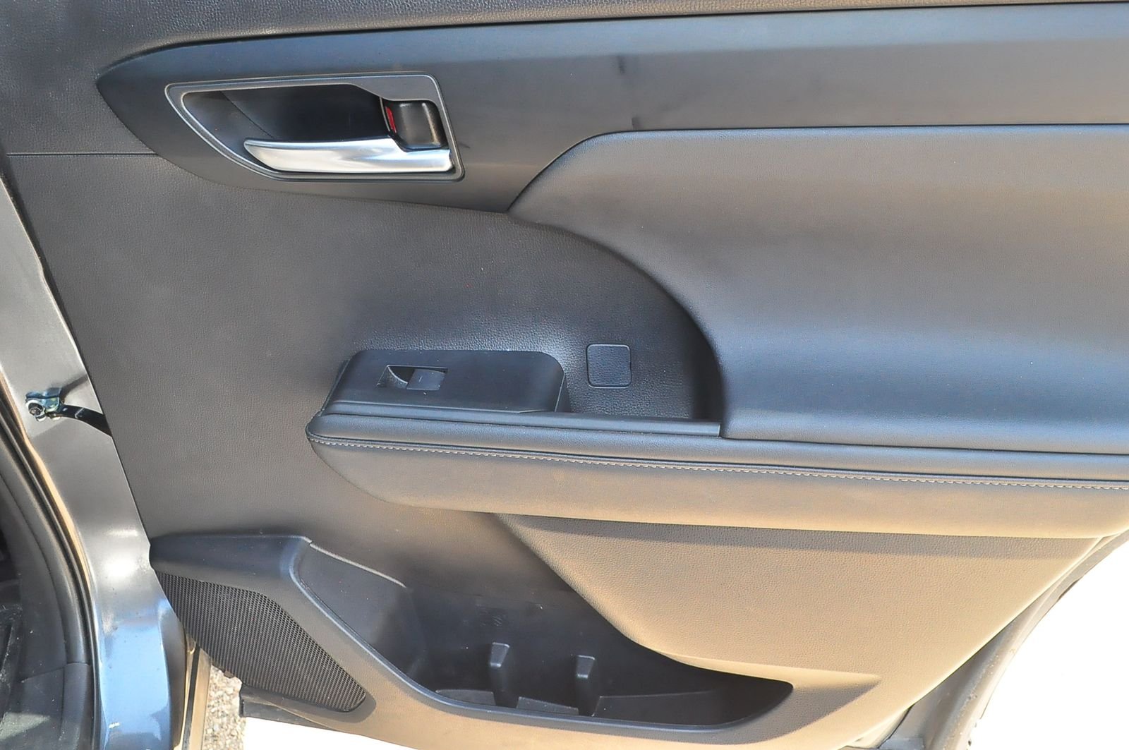 Used 2023 Gray Toyota XLE image 27