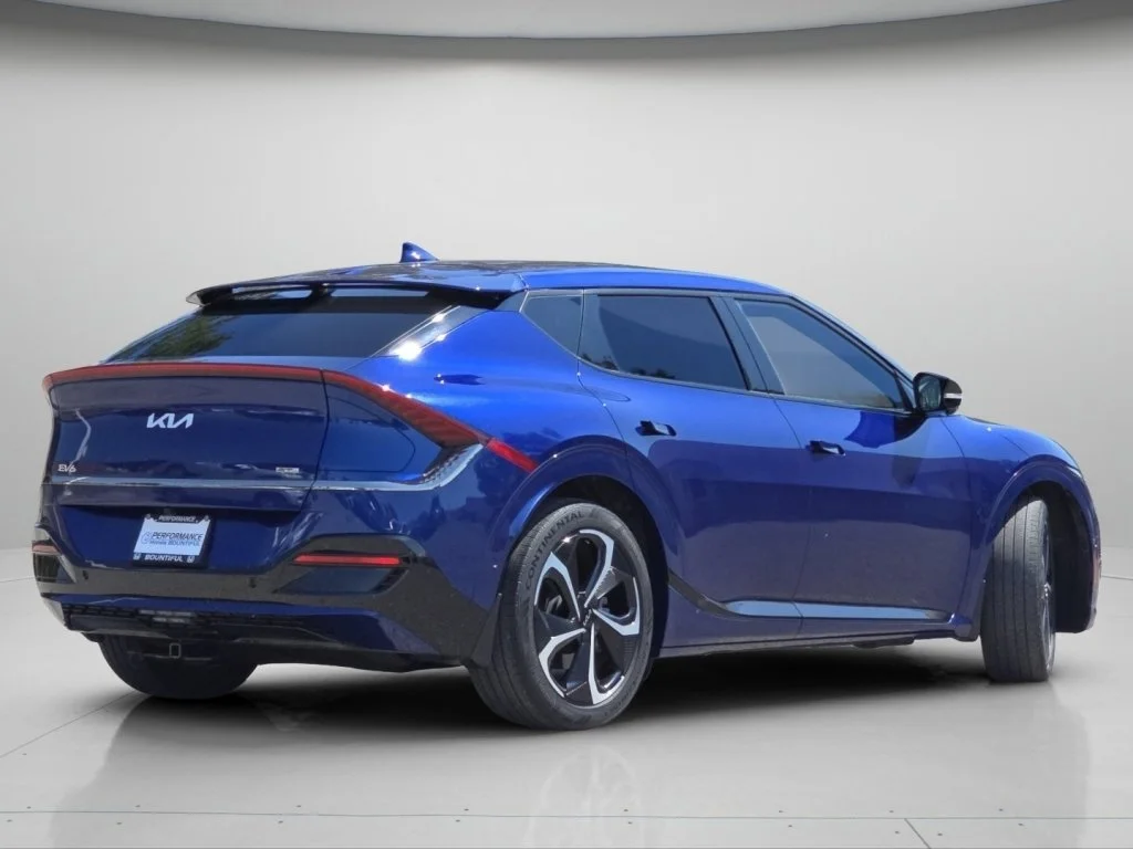 Used 2022 Yacht Blue Kia GT-Line image 22