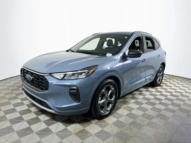 Certified Pre-Owned 2023 Ford Escape ST-Line