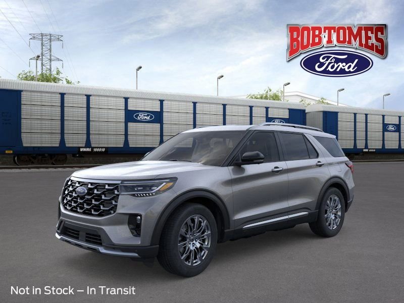 2026 Ford Explorer Platinum's photo