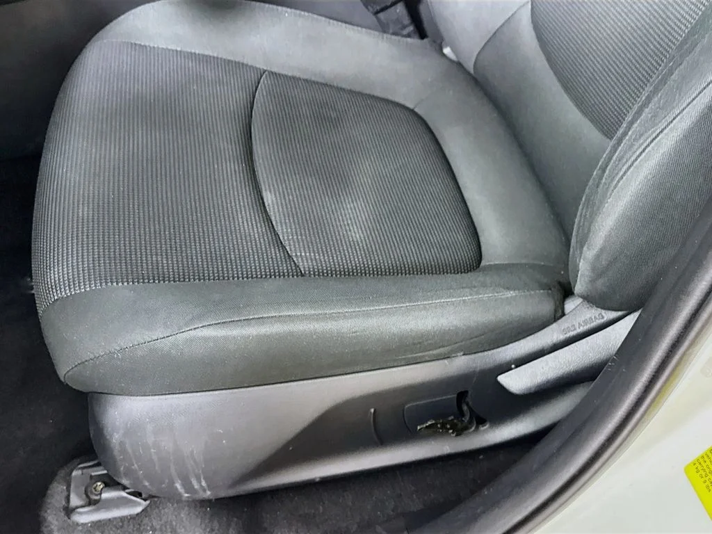 Used 2020 White Toyota LE image 23