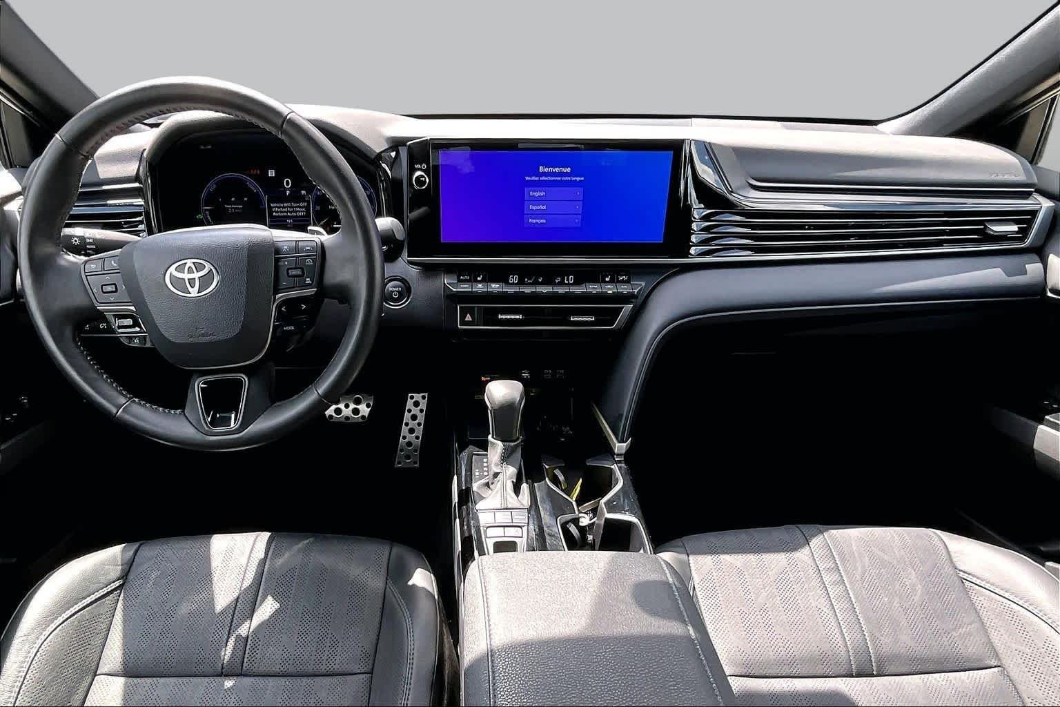 Used 2025 Wind Chill Pearl Toyota XSE image 16