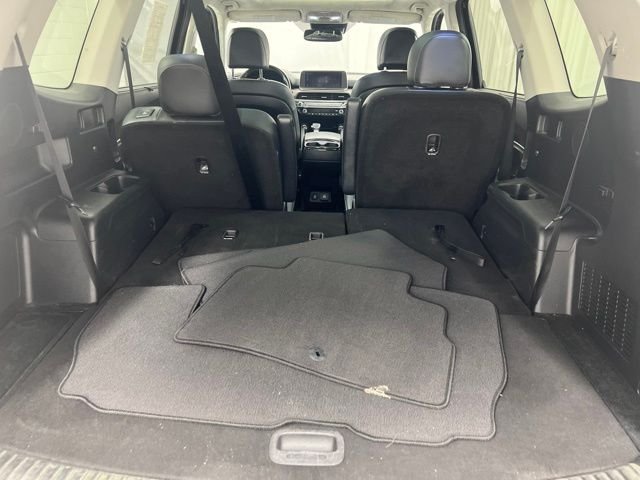 Used 2022 Black Kia SX image 9