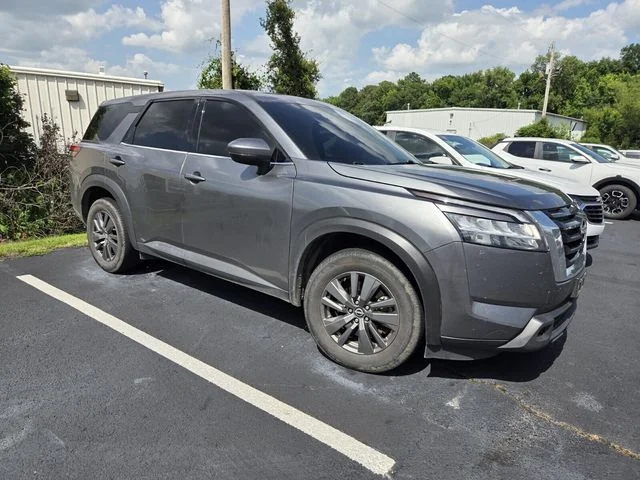 Used 2022 Gray Nissan S image 6