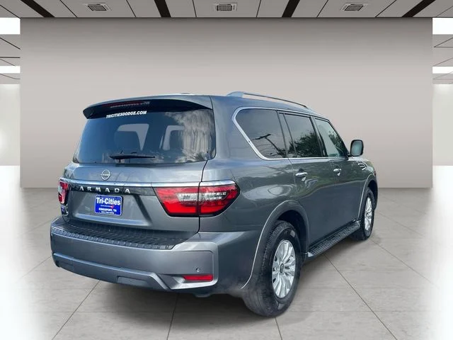 Used 2024 Gray Nissan SV image 3