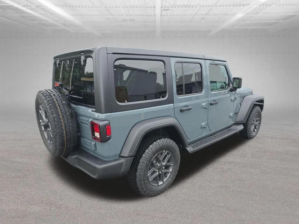 New 2026 Anvil Clearcoat Jeep Sport S image 5