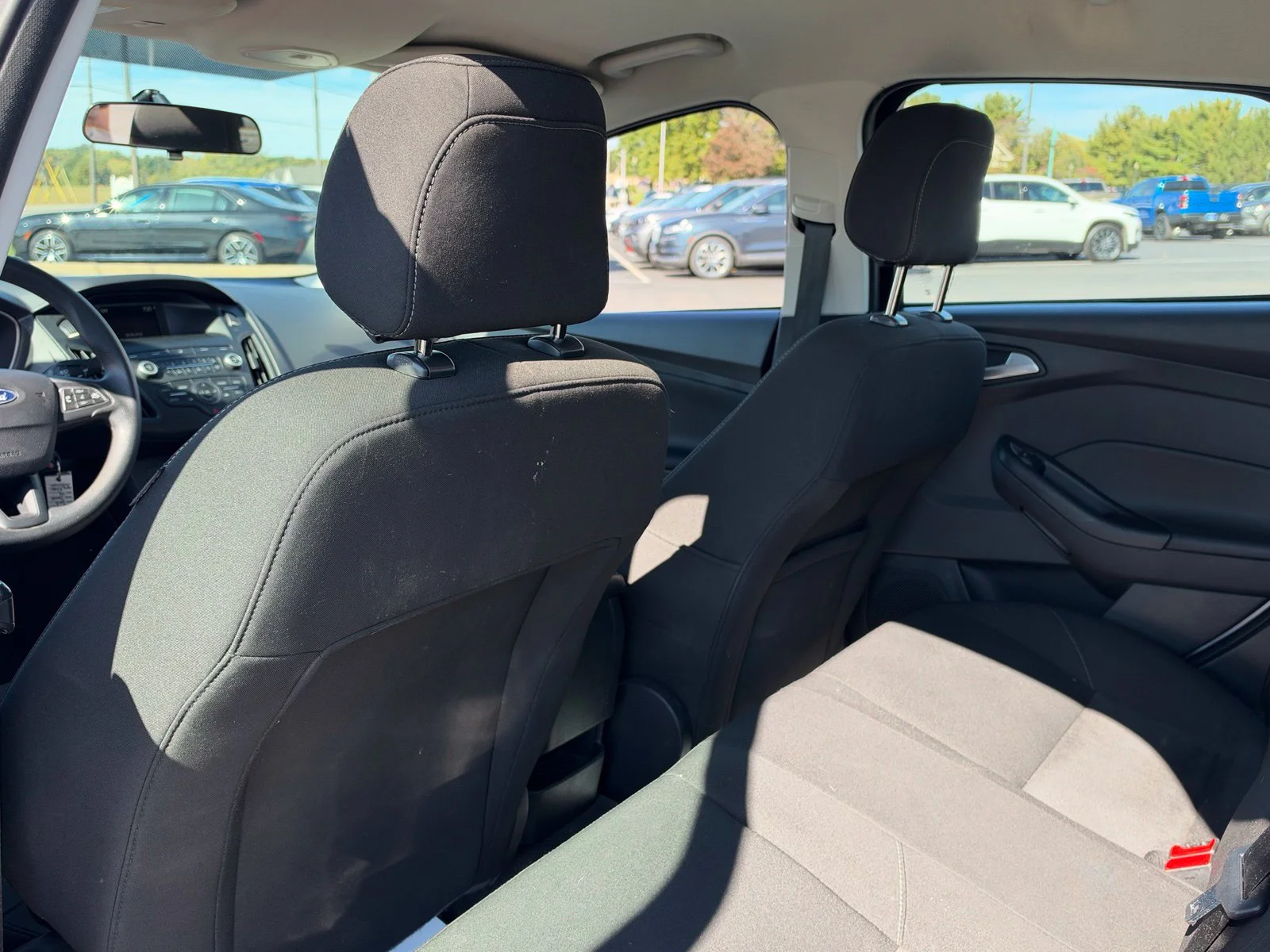 Used 2018 Silver Ford SE image 22