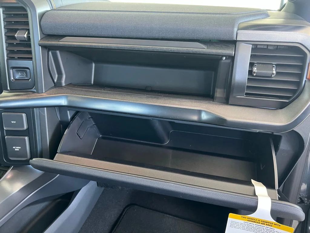 New 2025 Carbonized Gray Metallic Ford Tremor® image 27