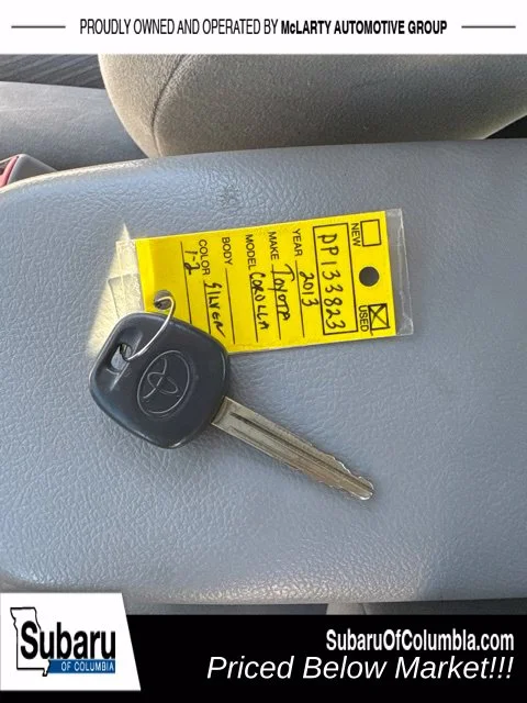 Used 2013 Silver Toyota LE image 22