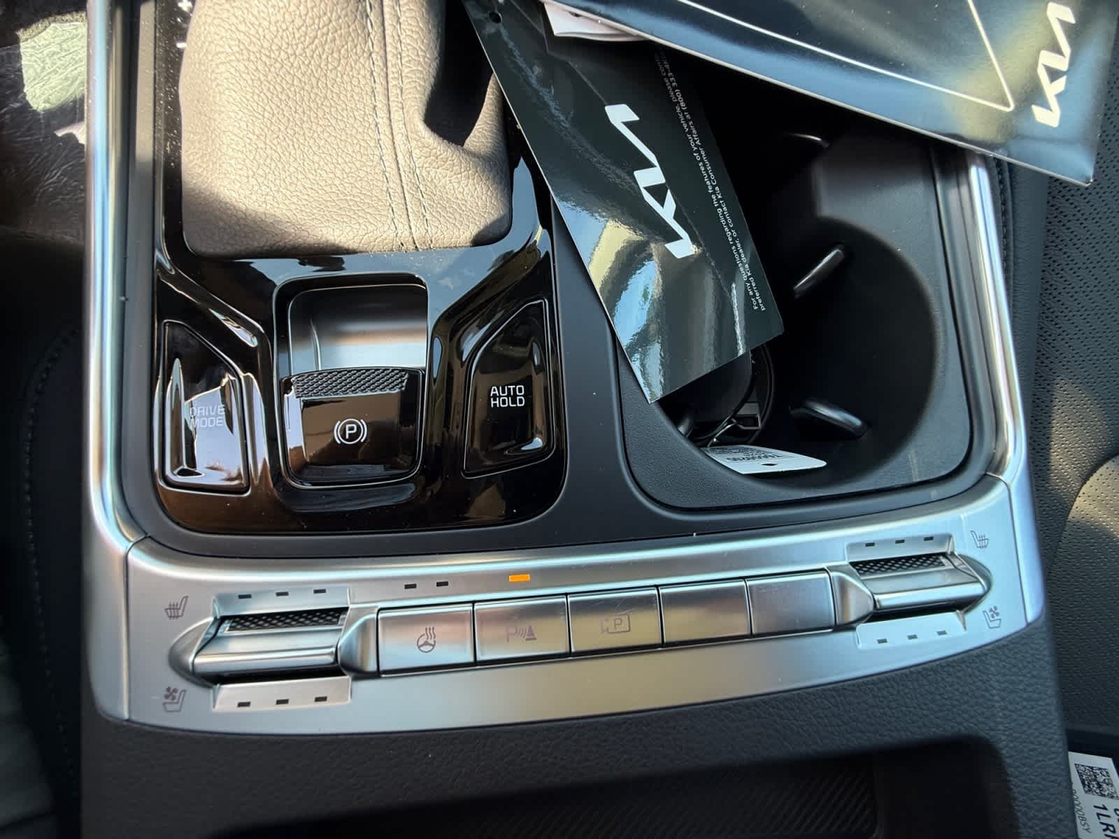 New 2026 Snow White Pearl Kia SX Prestige image 20